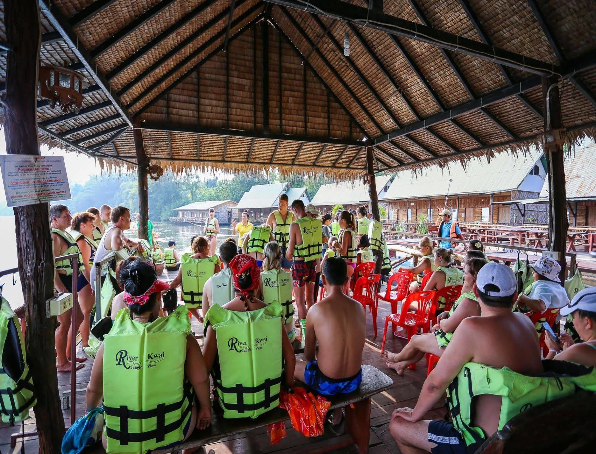 Saiyok Mantra Resort Ban Huai Maenam Noi Exterior foto